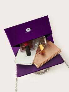 REMANLAND 这款别致优雅的紫色手拿包采用哑光质感，配以水晶手柄和流苏吊坠，尽显精致优雅。包身表面光滑哑光，闪耀的水晶手柄熠熠生辉，精致的水晶流苏吊坠更添优雅气质，经典的信封式翻盖设计更添韵味。它是送给女性的最佳礼物。 - 紫色 - 查看 5