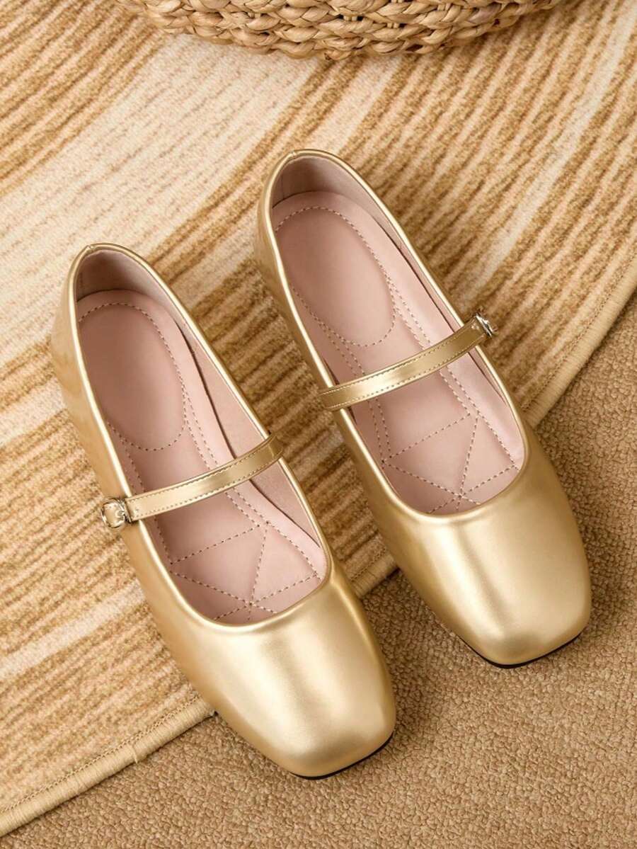 HFSHUNXY Flatjoy 2026 優雅夏季女款金色方頭瑪麗珍平底鞋,通勤百搭,優雅時尚,休閒簡約,適合購物、約會、派對、宴會、情人節,單條扣帶,寬楦頭 - 金色 - 查看 1