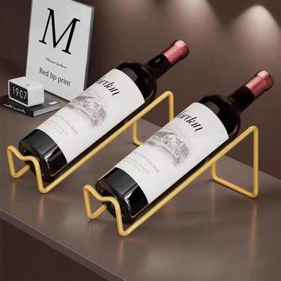 Kệ rượu cao cấp, tủ rượu nghiêng, kệ trưng bày bên cạnh ghế sofa/lối vào, giá đựng chai rượu.