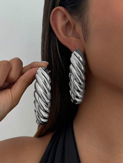 1 Pair Retro European And American Style Luxury Spiral Elliptical Braided Design Earrings, Minimalist Fashion Exaggerated Large Size Earrings, Gold Metal Iconic Earrings, Suitable For Women's Daily Commute, Work, Dating, Vacation, Versatile Fashion Jewelry