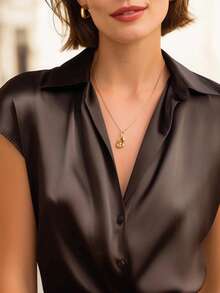 Áo sơ mi nữ không tay bằng vải satin, cổ chữ V, cài cúc phía trước, kiểu dáng thường ngày, thích hợp cho công sở, du lịch, ở nhà, mặc hàng ngày, lễ hội, bốn mùa. - Màu nâu Sô-cô-la - Xem 3