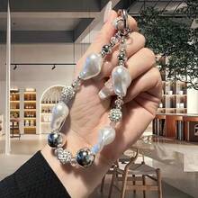 Elegante cordón para teléfono de mujer con rhinestones y perlas falsas, correa de muñeca de moda con llavero, accesorio de diseño sencillo para uso diario - Blanco - Ver 6