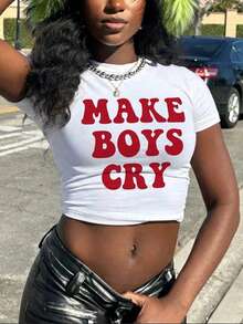 这款时尚有趣的女士短袖露脐上衣，采用活力四射的图案设计，性感露脐款式，修身圆领剪裁凸显腰线，展现休闲又不失Y2K美学的白色夏季风情。 - 白色 - 查看 2