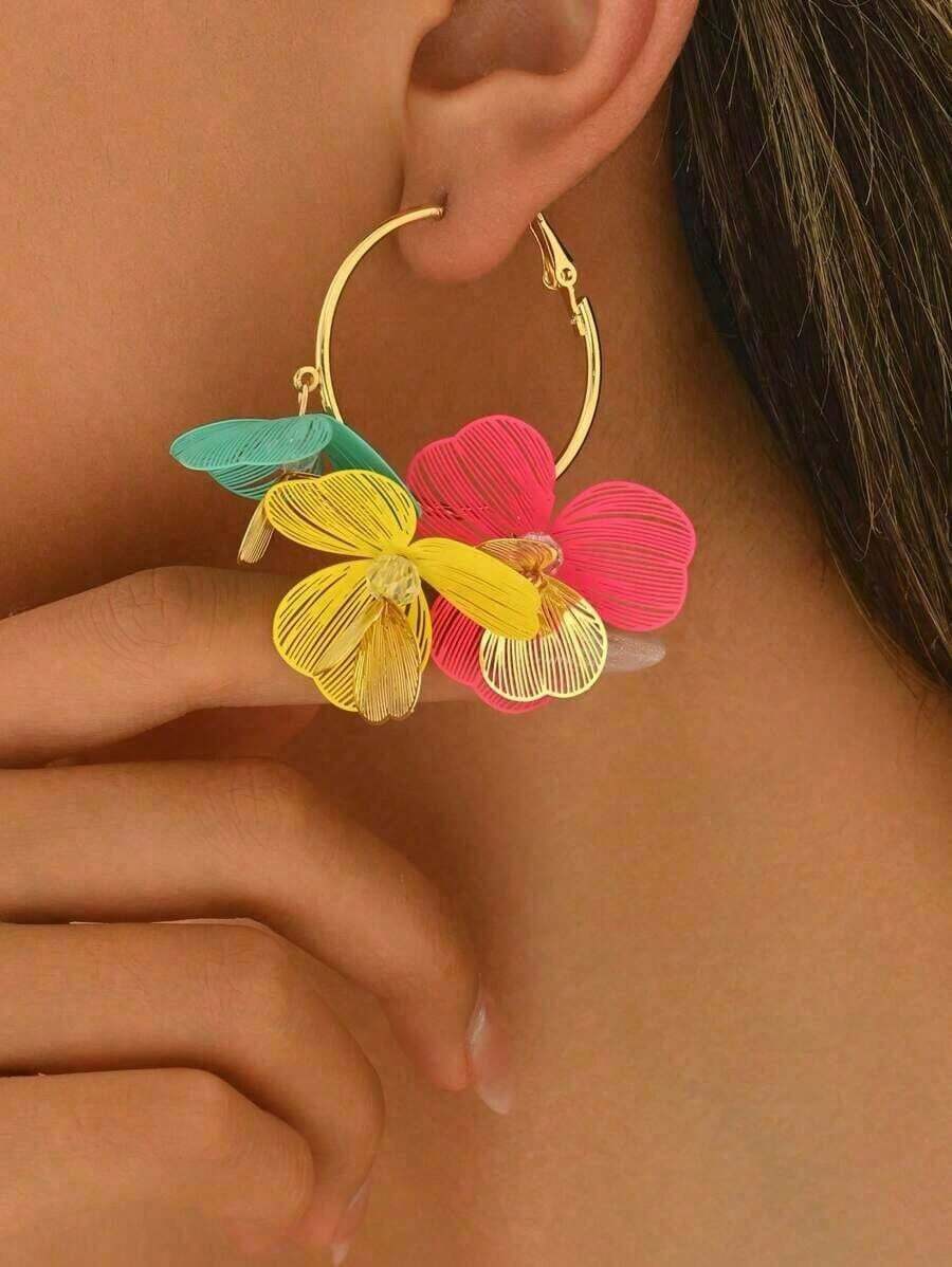 1 Pair Minimalist 3D Flower Earrings Women (Random Petal Colors) - Multicolor - View 1