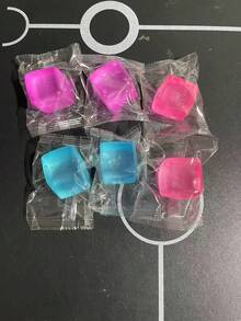 1 个缓慢上升的透明冰块麻糬挤压减压球，非常适合厚实、柔软、凉爽的焦虑玩具，适合节日聚会、派对礼物、返校礼物 - 压力立方体渗出减压球是一种手持式桌面玩具，可缓解焦虑，适用于课堂、户外、公司随时缓解压力，非常适合桌面装饰、教室奖品、派对礼物和节日礼物！ - 礼物偏好：圣诞节、万圣节、感恩节、开斋节、礼物 - 彩色 - 查看 10