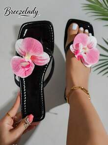 Breezelady New 2025&2026 Large Size European Style Summer Open Toe Faux Flower Decor Flat Slide Sandals For Women - 黑色 - 查看 1