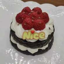 This Chocolate Raspberry Tart Squeezy Toy Features A Realistic Food Design. Its Soft Texture Can Relieve Stress Through Gentle Squeezing. Compact And Portable, Suitable For Office And Commuting Use, It Makes An Ideal Holiday Gift That Is Both Charming And Therapeutic. - Multicolor - View 9