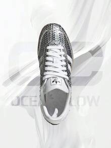 Adidas Samba Patent Snakeskin Silver Metallic (Women's)– Women's Lifestyle Sneakers – Shoes For Woman -Vintage -Spring & Summer-Inspired Running Shoes, Shock-Absorbing Comfort, Gym To Streetwear Casual Wear-Easter Gift–IH9016 - Silver Metallic/Footwear White/Gum Three - 查看 4