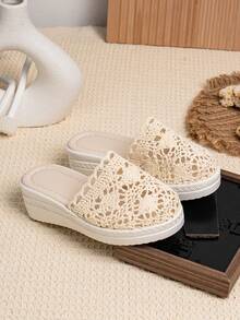 1双儿童/青少年闭趾编织镂空纹理休闲度假时尚凉鞋,适合沙滩穿着,女孩坡跟鞋底,生日礼物 - 杏色 - 查看 7