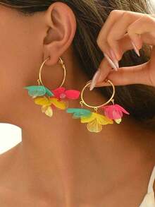 1 Pair Minimalist 3D Flower Earrings Women (Random Petal Colors) - Multicolor - View 2