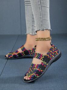 Sandalias planas casuales cómodas y transpirables con diseño de punta abierta, banda elástica hueca de moda, suela antideslizante, versátiles para uso deportivo o laboral, zapatos tejidos a mano para mujer - negro colorido - Ver 1