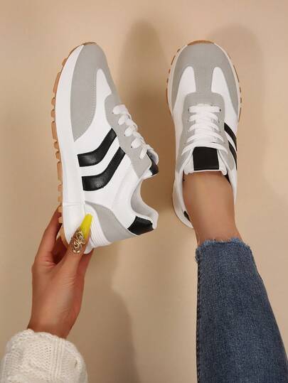 2026 Autumn New Retro Colorblock Flat Casual Sneakers, Comfortable American Style Versatile White Shoes For Women