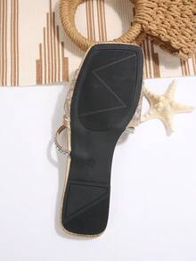 Sandalias planas de verano para mujer con punta abierta: Chanclas cruzadas anudadas de nicho para uso casual diario, diapositivas de playa de verano suaves para exteriores - Dorado - Ver 7
