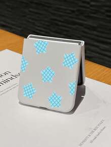 1个时尚简约亲肤PC材质可爱简约的蓝色格子星形元素折叠手机壳，可保护手机并防止跌落，适用于：三星Galaxy Zflip 3/Zflip 4/Zflip 5/Zflip 6/Zflip 7/ Find N3 Flip/ Razr 50 Ultra/ Razr 60 Ultra/ Razr 60/ Razr 50/小米MIX Flip/Galaxy Z Flip7 FE - 白色 - 查看 3