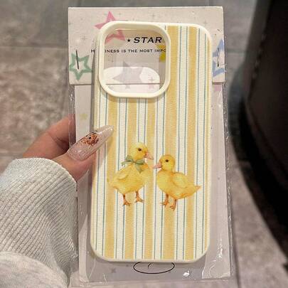 1pc TPU Material Yellow Striped Cute Little Duck Pattern Phone Case Compatible With Iphone 17 Pro Max/17/16 Pro Max/15/13/12/11, S20 FE/A15/S24/A55, Note 11/Note 12/Note 13 Pro, Full Coverage Anti-Drop Soft Protective Phone Cover