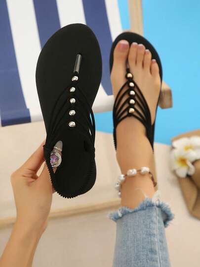 Nuevas sandalias planas de estilo bohemio con tiras de rhinestone para mujeres, suela suave y cómoda, zapatos romanos con banda elástica, versátiles para playa y vacaciones