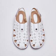 2025新款厚底防水休闲镂空坡跟拖鞋，褶皱设计，适合搭配裙子，夏季家居服 - 白色 - 查看 10