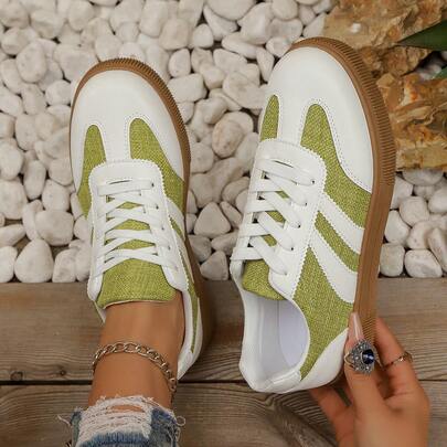 Giày bệt buộc dây mới dành cho nữ, giày thể thao vải bố thời trang đa năng kiểu sinh viên, cỡ lớn.