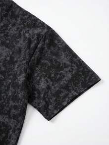 Áo thun ngắn tay nữ phong cách Punk Subculture màu đen và xám nhuộm tie-dye, in hình chó dữ tru lên theo phong cách Gothic, dáng rộng ôm sát. - Đen và xám - Xem 4