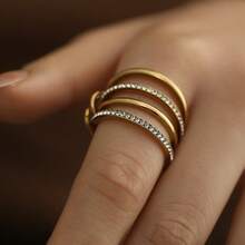 Anillo apilable multicapa de acero inoxidable, elegante diseño de moda con incrustaciones de cristal al estilo Ins, versátil y creativo - 9 de oro - Ver 6