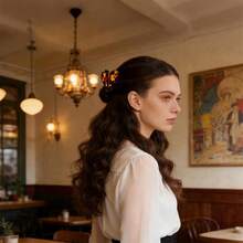 女士绿色四叶草发夹，采用醋酸纤维塑料制成，饰有小巧的四叶草图案，是爱尔兰节日和圣帕特里克节装扮的理想之选。 - 彩色 - 查看 8