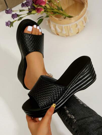 1 Pair Women's Platform Wedge Sandals, Fashion Woven Textured Open Toe Breathable Slip-On Slides, Large Size Punk Style Vacation Casual Black Flip Flops