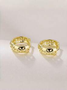 1 par de pendientes de aro minimalistas de metal hueco con flor de ciruelo, pendientes versátiles de moda para mujer, adecuados para uso diario, viajes, reuniones, fiestas, citas - Amarillo Oro - Ver 2
