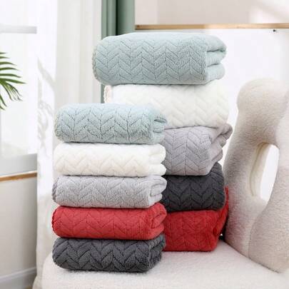 2pcs Coral Fleece Soft Plush Towel Set, Quick Drying, Super Absorbent, Soft Plush Bathroom Towel Set, 85% Polyester 15% Nylon, Knitted Fabric, 340 GSM, Suitable For Home, Travel, SPA, Christmas And Winter Decoration