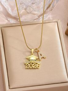 1件18K镀金不锈钢镶嵌立方氧化锆2026毕业帽蝴蝶结A-Z 26字母吊坠项链，适合作为女性毕业典礼纪念品、日常佩戴或男女通用的毕业礼物 - 金色 - 查看 4