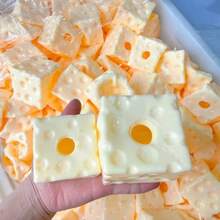 1个2026年畅销款立方体软奶酪球挤压玩具，TPR外壳，慢回弹，完美礼物，节日礼物 - 彩色 - 查看 4