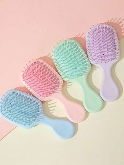 1/3 chiếc lược massage tóc mini đệm khí, dùng được cả khô và ướt + Chống tĩnh điện, dễ dàng gỡ rối tóc, tạo kiểu tóc bồng bềnh. Thiết kế đệm khí massage da đầu. Phù hợp cho tóc xoăn/thẳng và mọi loại tóc. Có thể dùng để sấy khô, tạo kiểu, gội đầu, v.v. Lược lý tưởng cho gia đình, du lịch, trường học, văn phòng và salon. Lược vỏ sò, lược đệm khí, lược, lược tạo kiểu tóc, lược uốn, lược gỡ rối, phụ kiện tóc, chăm sóc tóc nữ.