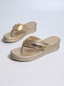 Sandalias de media tira con hebilla de metal texturizado y tira entre los dedos, tacón bajo, ligeras y versátiles para el hogar, compras y múltiples ocasiones - Dorado - Ver 6