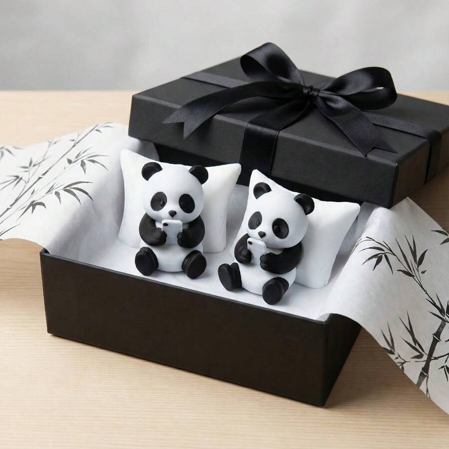 1 Tượng gấu trúc trang trí, dùng để bàn làm việc, trang trí xe hơi, mô hình động vật sáng tạo, quà tặng sưu tầm cho gia đình. - Nhiều màu - Xem 1