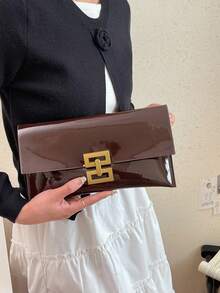 Modern, avslappnad, ny stil med texturerat spänne, minimalistisk kuvertväska för kvinnor - Kaffe - Visa 2