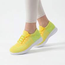 女士休闲鞋，轻便百搭，厚底透气，跑步运动鞋 - 黃色 - 查看 2
