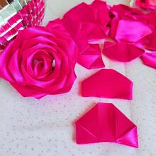 100片手工丝绸玫瑰花瓣，适合DIY永生玫瑰花束，随机发货两种不同工艺（冲压或热压） - 彩色 - 查看 25