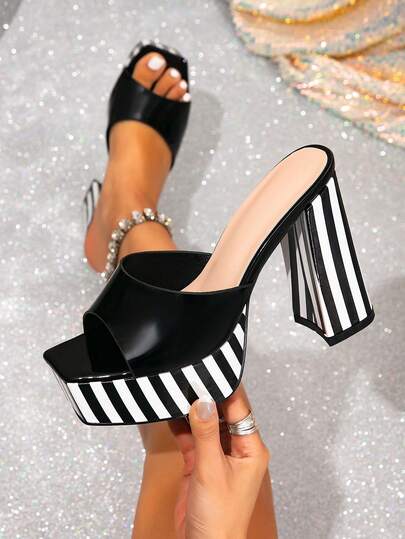 Giày sandal cao gót đế dày kiểu dáng mới mùa hè 2026, giày bít mũi vuông thời trang đa năng, gót chunky 12cm, hở mũi, cỡ lớn.