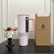 Limited Edition NEW HydroJug Traveler - 32 Oz 40 Oz Water Bottle With Handle & Flip Straw - Fits In Cup Holder, Leak Resistant Tumbler-Reusable Insulated Stainless Steel & Rubber Base - Gifts For Women & Men, - Gingham hồng - Xem 3