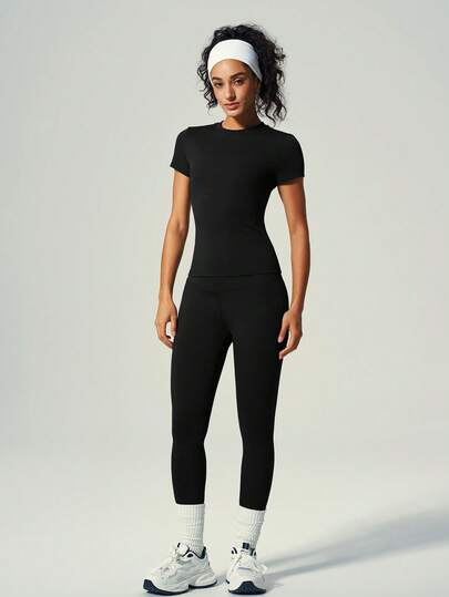 UONNOU 2-Piece Spring/Summer/Autumn Women's Sports Short-Sleeve T-Shirt + Long Pants Shapewear Set. Sportswear, Round Neck, Short-Sleeved, Waist-Cinching And Tummy-Controlling, Sports Shaping Short-Sleeved T-Shirt, Hip-Lifting And Leg-Shaping, Can Be Worn Inside Or Out, Soft And Comfortable Fabric Against The Skin. Sports Shaping Long Pants, Suitable For Outdoor Sports, Yoga, Gym, Running, Everyday Casual Wear, Fashionable Sporty.