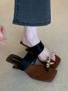 2026新款法式坡跟豹纹单带凉鞋，适合搭配连衣裙，银色高跟凉鞋 - 黑色 - 查看 1