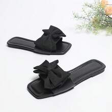 1 đôi sandal nữ đế bằng mũi vuông có nơ, kiểu dáng thoải mái, dễ mang. - màu đen - Xem 7