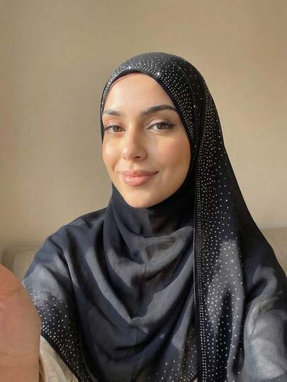 1条女士纯色雪纺柔软头巾，阿拉伯休闲长款头巾，保守纯色头巾，适合日常使用