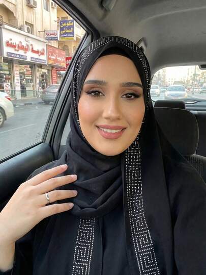 1pc Women's Plain Chiffon Soft Headscarf, Arabic Casual Long Scarf, Conservative Solid Color Head Wrap, Suitable For Daily Use