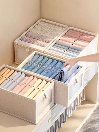 Hộp đựng đồ gấp gọn bằng vải lanh màu be, có cửa sổ trong suốt, tay cầm bền chắc, thích hợp để đựng quần jean, quần tây, đồ lót, dùng trong phòng ngủ và tủ quần áo.