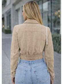 Women's Cropped Suede Jacket With Gold Buttons And Fitted Waist – Casual Chic Look - 米色 - 查看 2