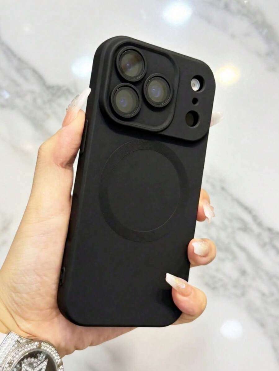 1个黑色时尚磁吸磨砂软手机壳，兼容 17/17e、Apple Air 16/15/14 Plus/13/12/11 Pro Max，玻璃镜片，支持无线充电保护套