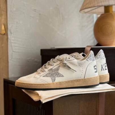Edizione 2026 in pelle di vacchetta, vera pelle, scarpe piccole sporche a stella, scarpe bianche, abbinamento colore, casual, sportive, retrò, vecchie scarpe