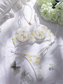 2pcs/Set Delicate Daisy Embroidery Lingerie Set, Pure White Base With Exquisite Yellow Flower Embroidery, Soft And Ethereal. Lightweight Embroidered Breathable And Skin-Friendly, Underwire Design For Comfortable Support, Adjustable Straps To Fit The Body, Sweet French Style Suitable For Daily Wear And Dates - Multicolor - View 4