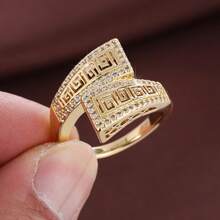 1pc Fashionable Geometric Hollow Cone Criss-Cross Design Cubic Zirconia Inlaid Women's Ring - Multicolor - View 1