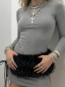 حزام أسود دافئ ذو لون أحادي متعدد الاستخدامات، حبل خصر مزيف من الفرو الفاخر بطراز Y2K، إكسسوار جذاب للنساء، مناسب للمعاطف والجينز والفساتين والاستخدام اليومي والحفلات وعيد الهالوين وعيد الميلاد، هدايا للأصدقاء - الأسود - مشاهدة 4